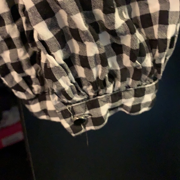 Top - Picture 3 of 3